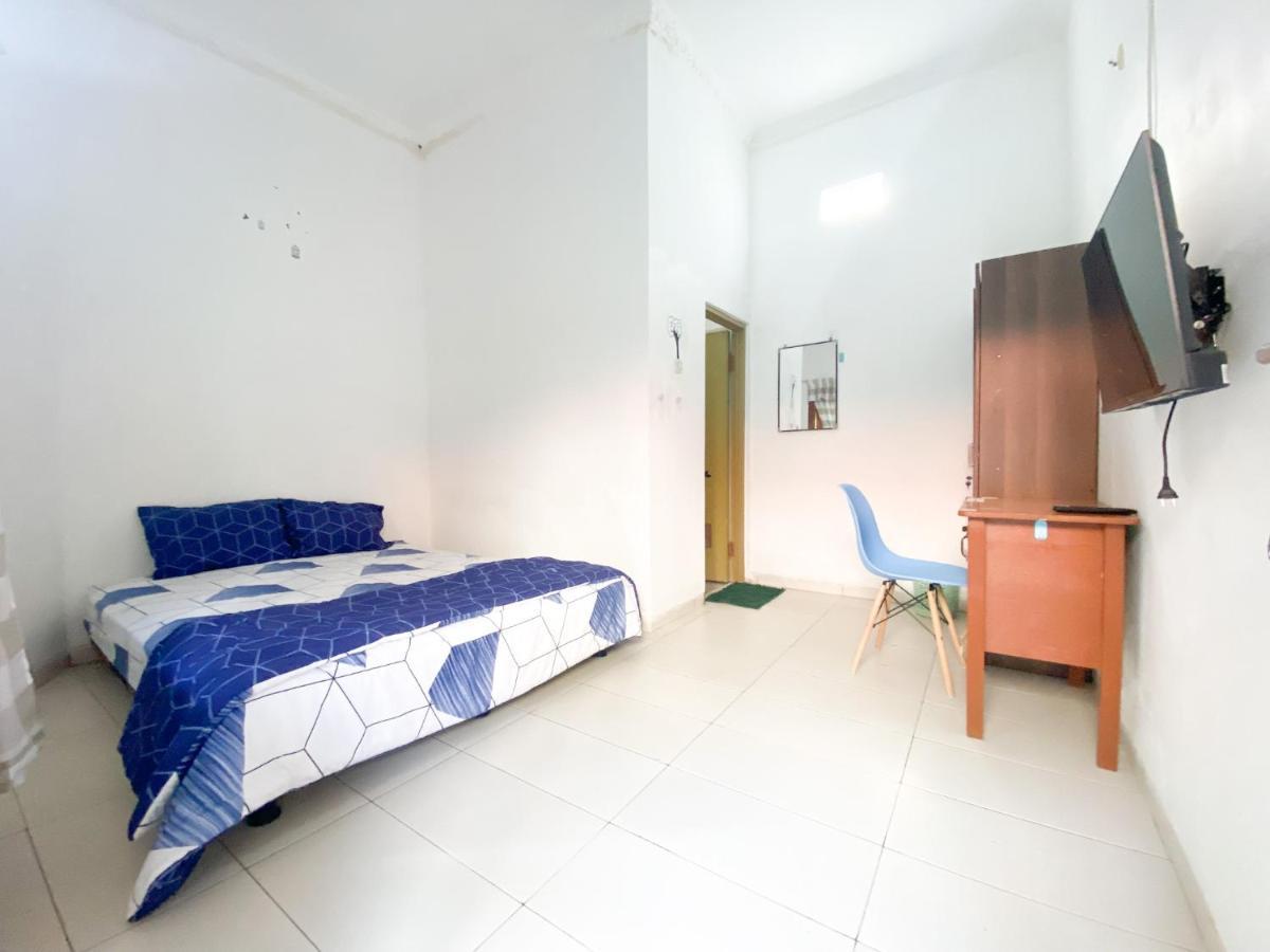 Homey Guesthouse Kertajaya  Surabaya Bagian luar foto