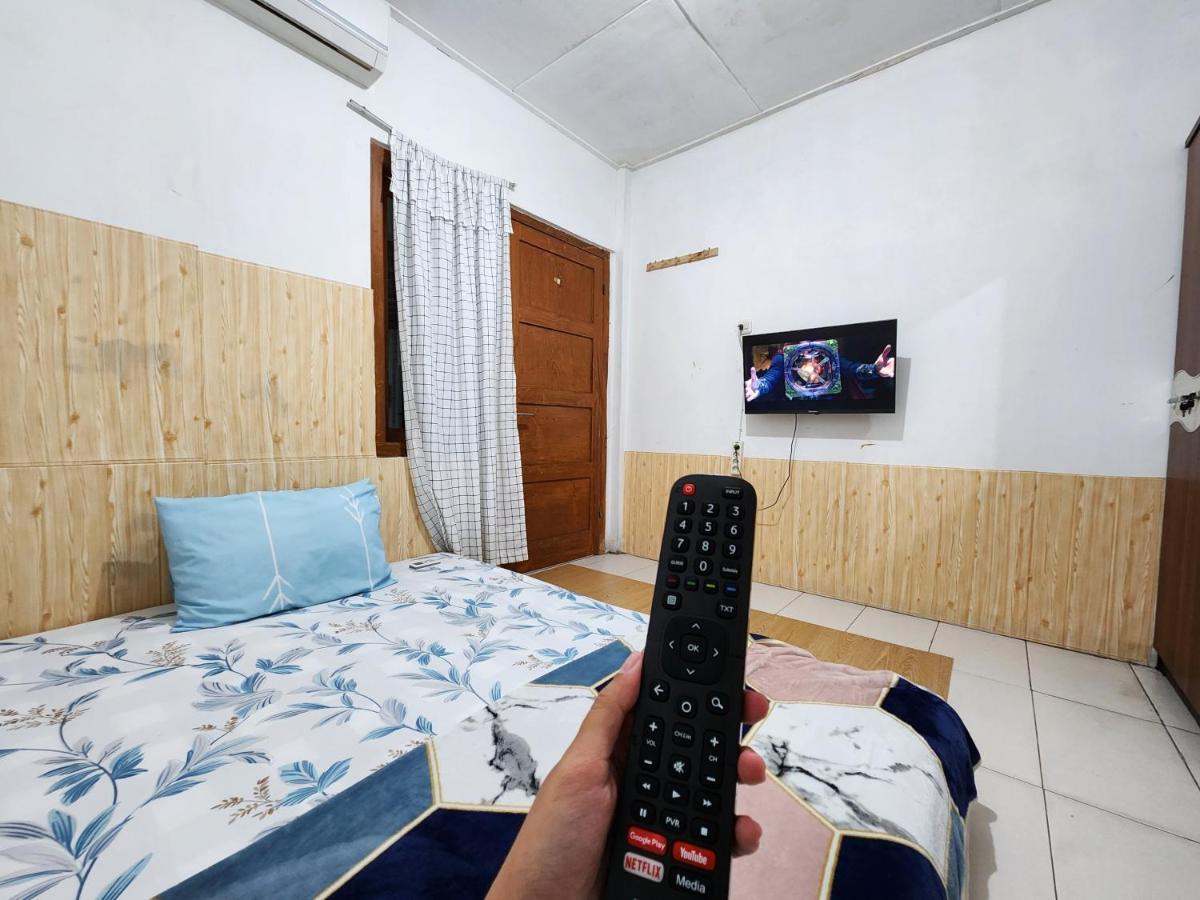 Homey Guesthouse Kertajaya  Surabaya Bagian luar foto